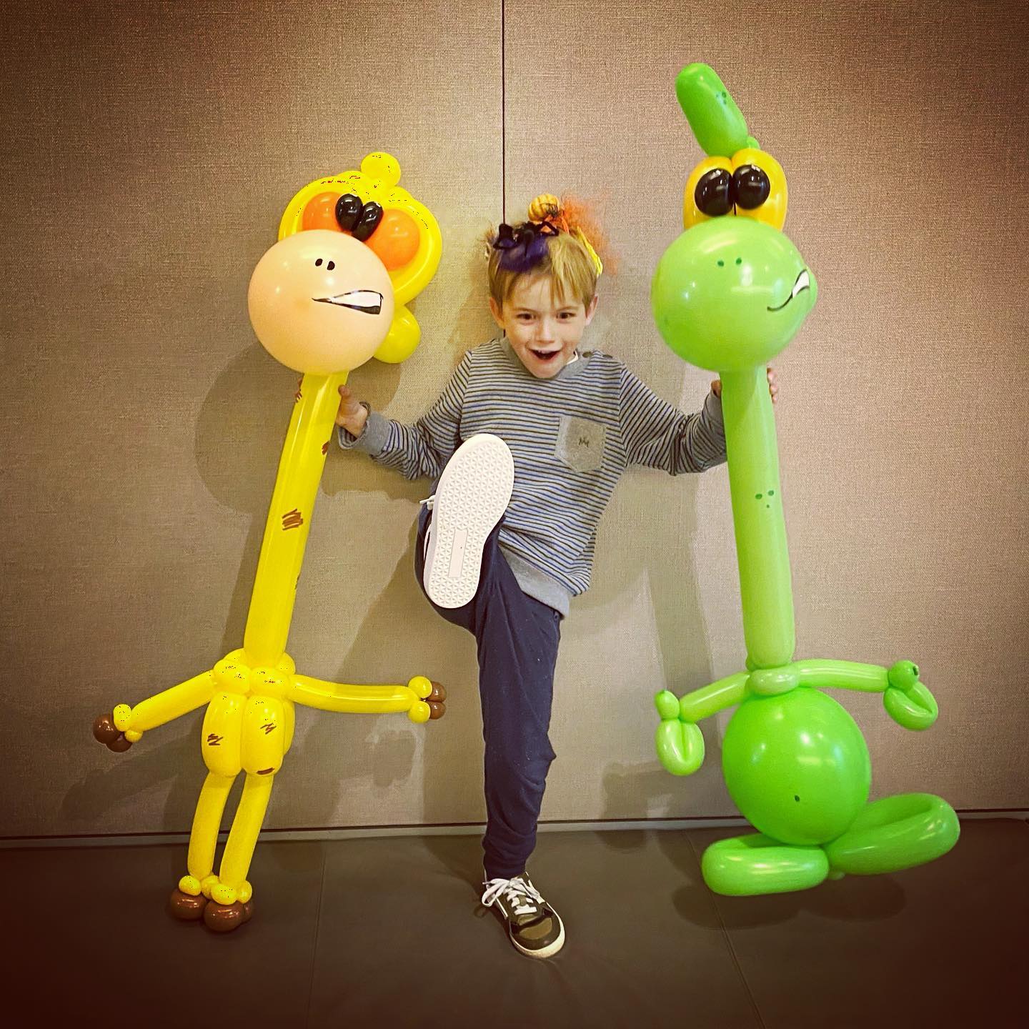 gekke-jorre-ballonanimatie-schoenen-van-loock